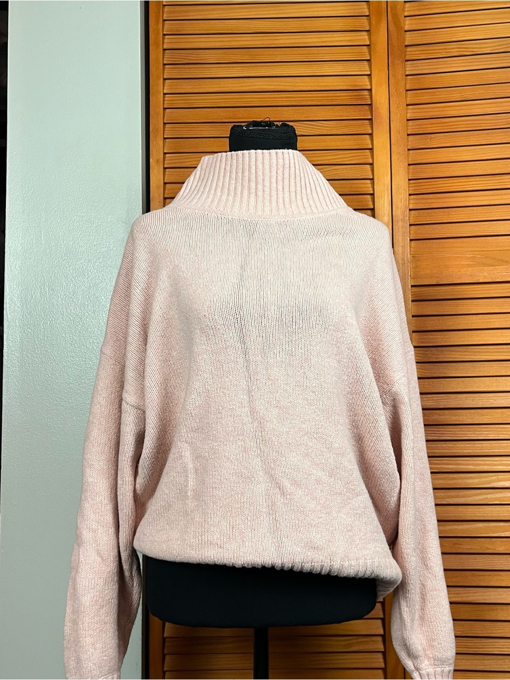 GAP Light Blush Pink Turtleneck Sweater